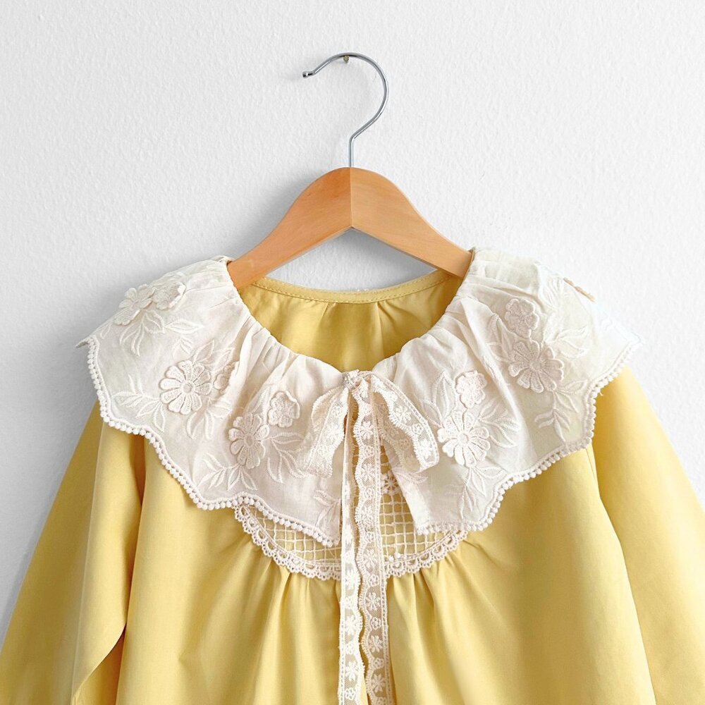 NWT Pretty Girls Eyelet Embroidered Lace Bib Collar Long Sleeve Dress Yellow 3T - Picture 3 of 3